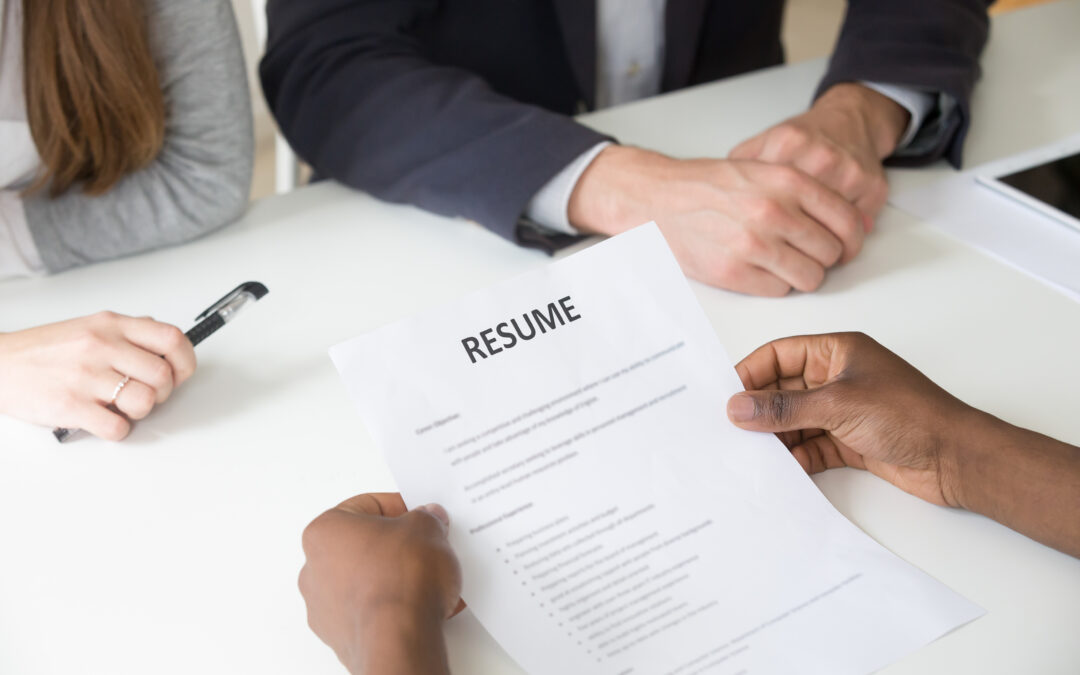 Employment Application, Resume, and CV: What Are the Differences?